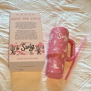 Very Limited Brand New Western Save The Cups Swig Pink 32 Oz Tumbler with Straw